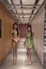 你更喜欢谁呢？美女主播婧雯和果果一块尬舞：今天不是一个人哦~